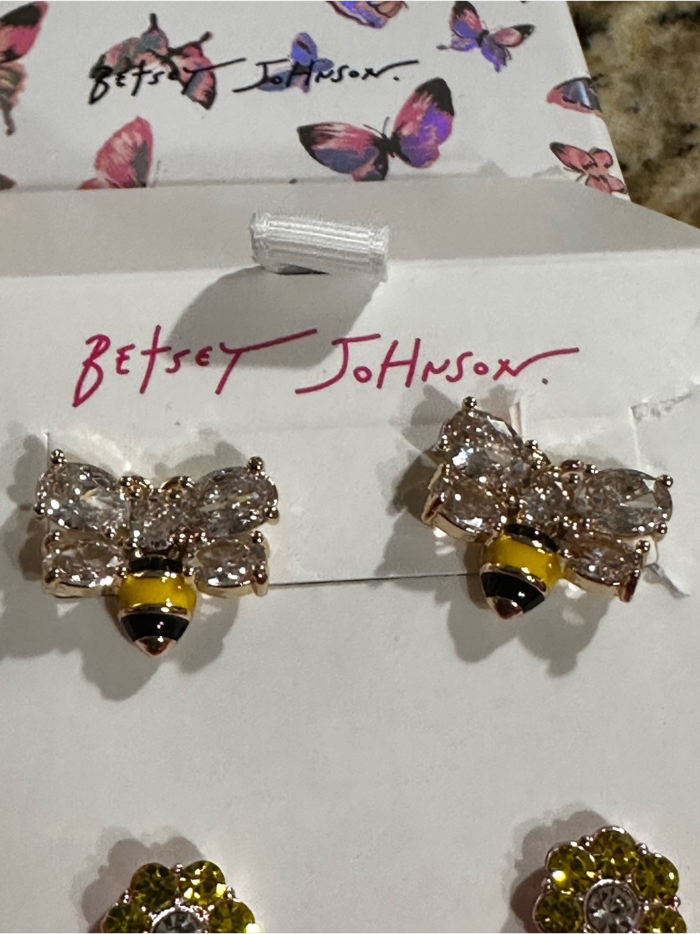 Betsey Johnson Bee and Flower Earring Set - Yellow/Gold Brand New - Picture 2 of 6